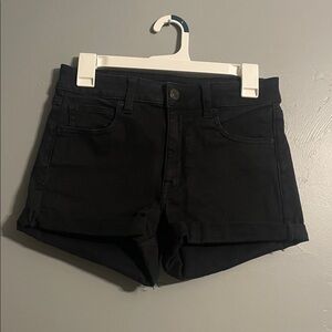 black American Eagle shorts